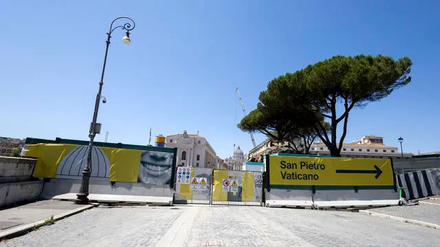 Il cantiere del sottovia Lungotevere in Sassia in piazza Pia. Roma, 17 luglio 2024 ANSA/MASSIMO PERCOSSI