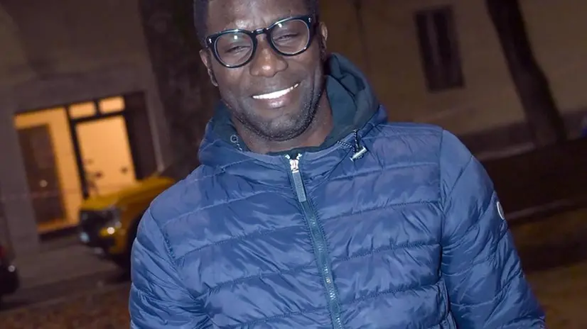 Pétanque, il campione Babacar in piazza Tebaldo Brusato