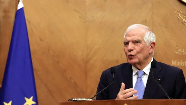 epa11733264 European Union High Representative for Foreign Affairs and Security Policy Josep Borrell speaks during a press conference with Jordan's foreign minister in Amman, Jordan, 21 November 2024. Borrell is on a five-day tour in the Middle East during which he will visit Jordan, Cyprus and Lebanon. EPA/MOHAMED ALI