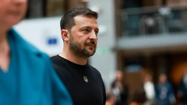 epa11664204 Ukraine's President Volodymyr Zelensky during the European Council summit in Brussels, Belgium, 17 October 2024. EU leaders are meeting in Brussels to discuss Ukraine, the Middle East, competitiveness, migration and foreign affairs. EPA/OLIVIER HOSLET