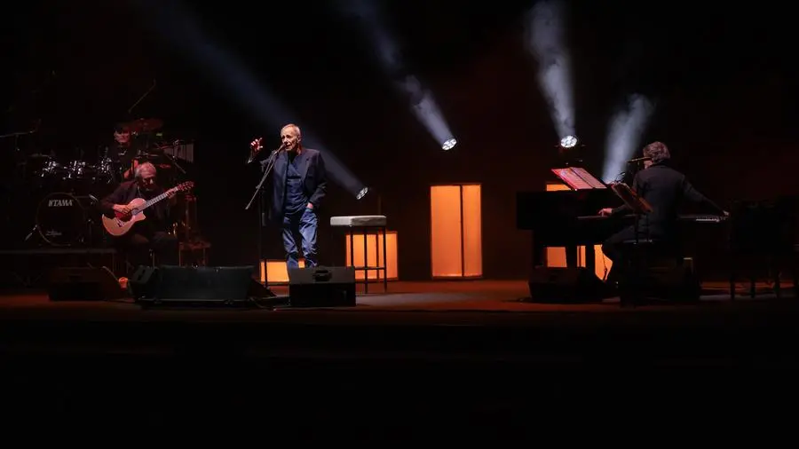 Roberto Vecchioni al Teatro Clerici