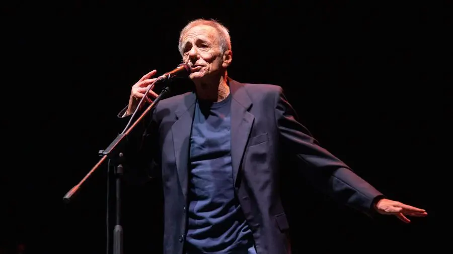 Roberto Vecchioni al Teatro Clerici