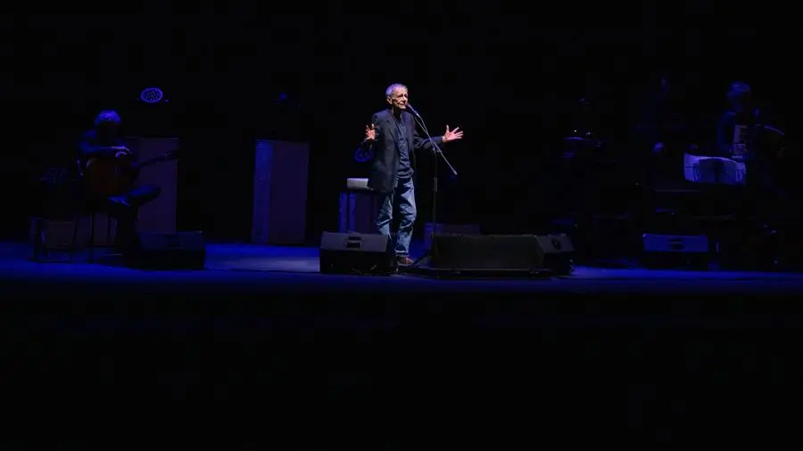 Roberto Vecchioni al Teatro Clerici