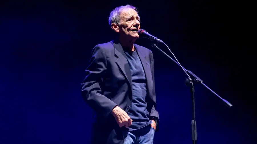 Roberto Vecchioni al Teatro Clerici