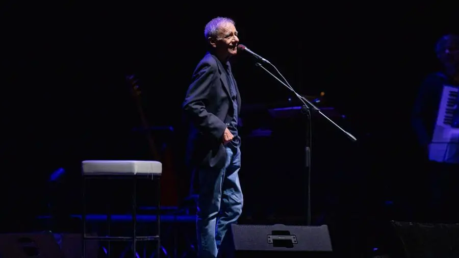 Roberto Vecchioni al Teatro Clerici