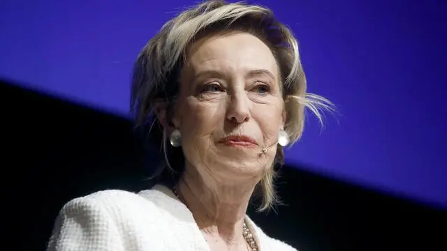 La candidata Letizia Moratti partecipa all'apertura della campagna elettorale di Forza Italia al teatro Manzoni a Milano, 21 aprile 2024.ANSA/MOURAD BALTI TOUATI