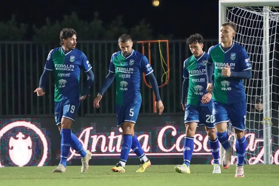 Serie C, gli scatti di FeralpiSalò-Alcione