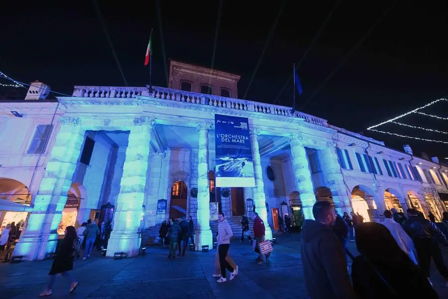 L'accensione delle luci di Natale in centro a Brescia