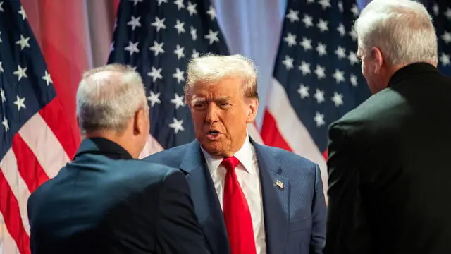 epa11718834 US President-elect Donald Trump (C) joins House Republicans for a meeting at the Hyatt Regency hotel in Washington, DC, USA, 13 November 2024. EPA/ALLISON ROBBERT / POOL