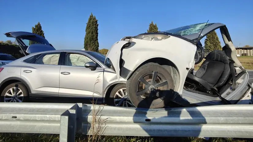 L'incidente in tangenziale tra Desenzano e Sirmione - © www.giornaledibrescia.it