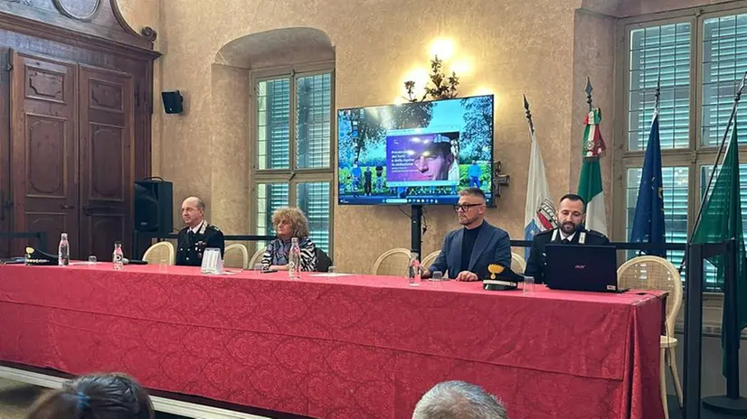L'incontro tra Arma e cittadini di Capriano del Colle