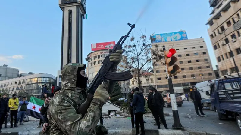 I ribelli siriani nella città di Homs - Foto Ansa © www.giornaledibrescia.it