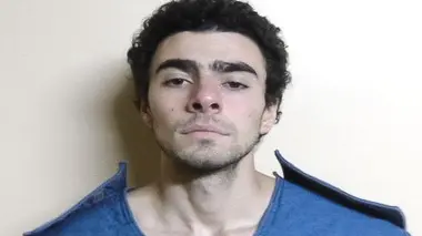 epa11767435 A handout photo released by the Pennsylvania Department of Corrections shows a booking photo of Luigi Mangione, who is suspected of being connected to last week’s murder of UnitedHealthCare CEO Brian Thompson, in Altoona, Pennsylvania, USA, 09 December 2024. Earlier today Altoona Pennsylvania police officers arrested Mangione, who is being called a ‘strong person of interest’ by the NYPD, after he was recognized by an employee at a local McDonald’s restaurant. EPA/PENNSYLVANIA DEPARTMENT OF CORRECTIONS / HANDOUT EDITORIAL USEHANDOUT EDITORIAL USE ONLY/NO SALES
