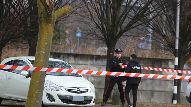 RADAELLI - giussano accoltellamento nel parcheggio del centro commerciale per stella