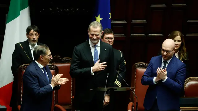 Il presidente della Camera Lorenzo Fontana, il presidente del Senato Ignazio La Russa, Re Felipe VI durante la visita di Stato, presso la Camera dei Deputati, Roma, 11 dicembre 2024, ANSA/VINCENZO LIVIERI