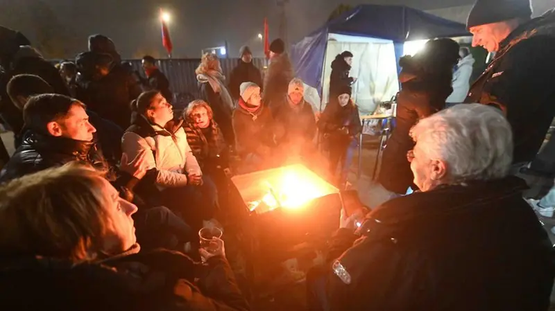 L'assemblea di fronte alla Stanadyne
