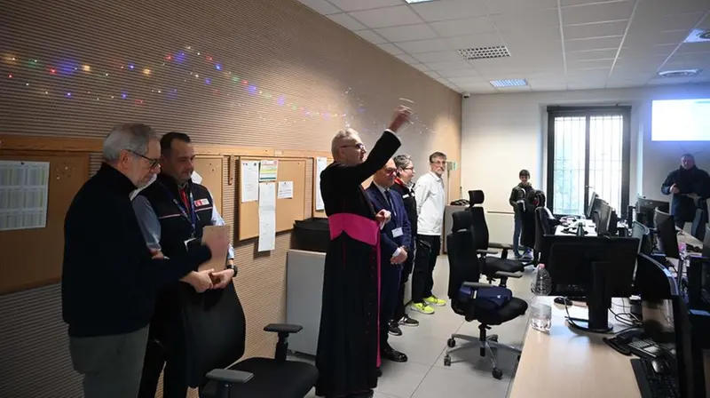 La benedizione - Foto Gabriele Strada/Neg © www.giornaledibrescia.it