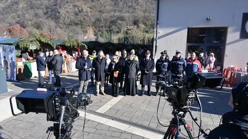 GARDONE VAL TROMPIA IN PIAZZA CON NOI  REDAZIONE PROVINCIA 15-12-2024 GABRIELE STRADA NEW EDEN GROUP 