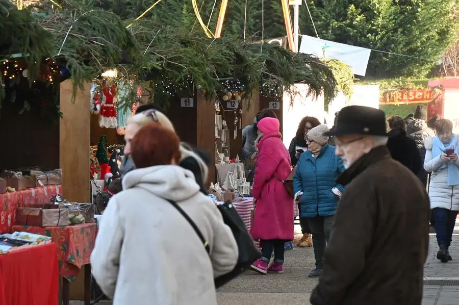 GARDONE VAL TROMPIA IN PIAZZA CON NOI  REDAZIONE PROVINCIA 15-12-2024 GABRIELE STRADA NEW EDEN GROUP 