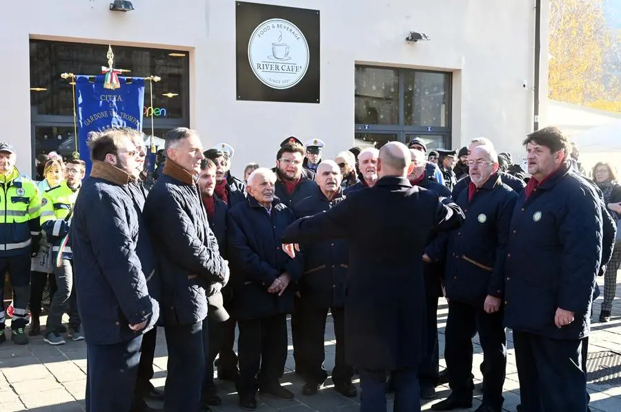 GARDONE VAL TROMPIA IN PIAZZA CON NOI  REDAZIONE PROVINCIA 15-12-2024 GABRIELE STRADA NEW EDEN GROUP 