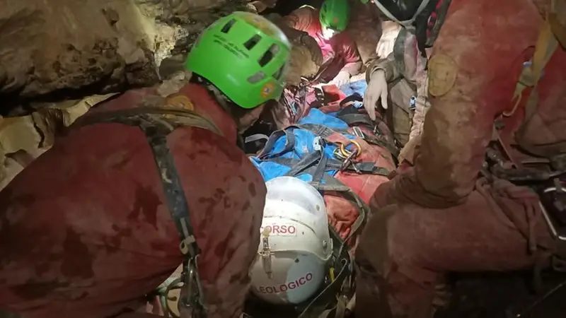 Le operazioni di soccorso nell'Abisso Bueno Fonteno