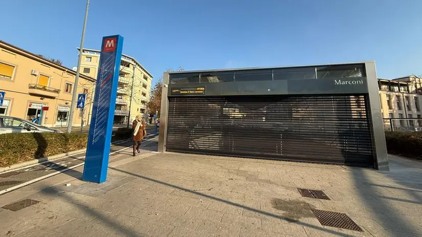 Metropolitana bloccata: due ore di fermo