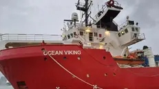 L'arrivo ad Ancona della nave umanitaria Ocean Viking, della ong Sos Mediterranée, con a bordo 336 naufraghi salvati in tre diversi soccorsi (il 13 marzo e il 14 marzo), Ancona, 18 marzo 2024./// The humanitarian ship Ocean Viking, of the NGO SOS Mediterranée, with on board 336 shipwrecked people saved in three different rescues (13 March and 14 March), arrives in Ancona, Italy, 18 March 2024. ANSA/ DANIELE CAROTTI