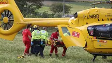 SONDRIO, CADE ELICOTTERO MUORE PILOTA SALVO IL PASSEGGERO - FOTO(ANSA/ANP)