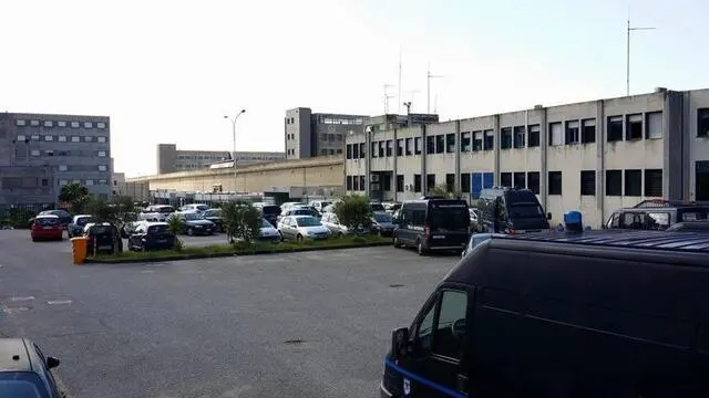 Il piazzale interno del carcere di Siano a Catanzaro.