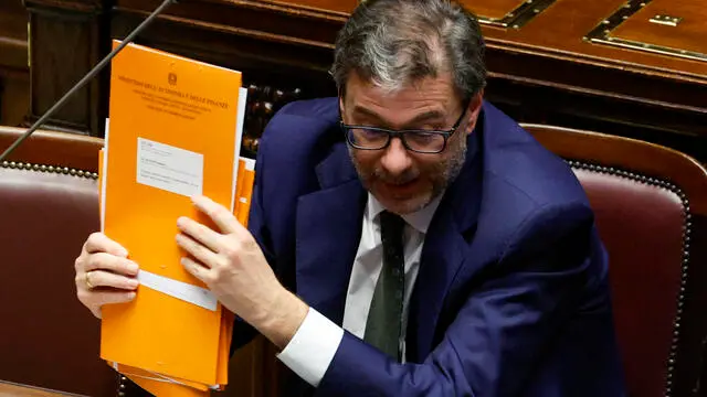 Italian Economy Minister Giancarlo Giorgetti during a question time at the Chamber od Deputies, Rome 13 November 2024. ANSA/FABIO FRUSTACI