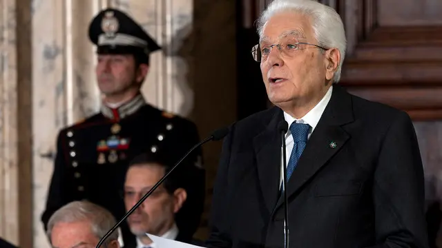 Roma - Il Presidente Sergio Mattarella in occasione della cerimonia per lo scambio degli auguri di fine anno con i Rappresentanti delle Istituzioni, delle Forze Politiche e della Società Civile , oggi 17 dicembre 2024 (Foto di Paolo Giandotti - Ufficio per la Stampa e la Comunicazione della Presidenza della Repubblica)