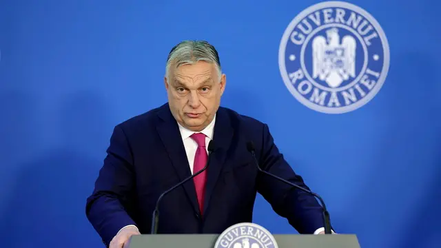 epa11787371 Hungarian Prime Minister Viktor Orban delivers his speech during a common statement that concluded the official meeting with his Romanian counterpart Marcel Ciolacu, at the Victoria Palace in Bucharest, Romania, 20 December 2024. Hungary, which still leads the EU Council until the end of December 2024, managed to speed-up full Schengen membership for Bulgaria and Romania during its six-month EU presidency exercise. EPA/ROBERT GHEMENT