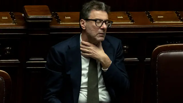 Il ministro dell’economia Giancarlo Giorgetti durante le dichiarazioni di voto sulla fiducia. Roma, 20 dicembre 2024 ANSA/MASSIMO PERCOSSI