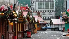 epa11787966 A police vehicle is stationed at the scene of a vehicle-ramming attack on the Christmas market ahead of German Chancellor's visit, in Magdeburg, Germany, 21 December 2024. According to the Magdeburg police, at least two people were confirmed dead, scores were injured, and the suspect, a Saudi national, was taken into custody after he drove a car into a crowd at Magdeburg's Christmas market on 20 December. EPA/FILIP SINGER