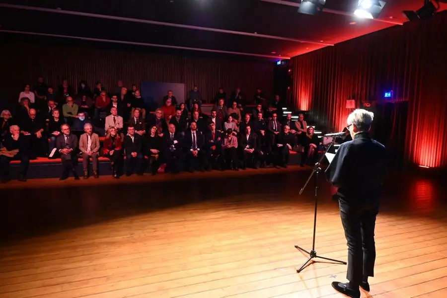 La conferenza stampa di fine anno al teatro Borsoni con la giunta Castelletti