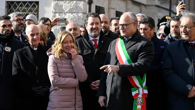 epa11791004 Italian Prime Minister Giorgia Meloni (2-L) with the Minister of Infrastructure and Transport Matteo Salvini (C) and the Mayor of Rome Roberto Gualtieri (R), attend the inauguration of 'Piazza Pia' square, ahead of the 2025 Jubilee in Rome, Italy, 23 December 2024. EPA/RICCARDO ANTIMIANI