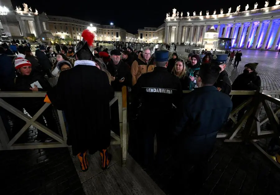 A Roma l'apertura della Porta Santa per l'inizio del Giubileo