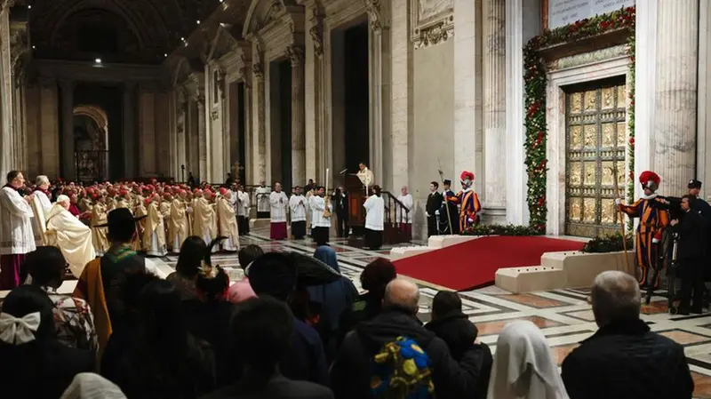 A Roma l'apertura della Porta Santa per l'inizio del Giubileo