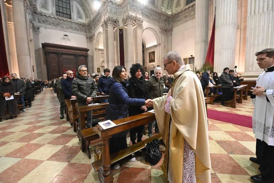 Natale 2024, la messa di mezzanotte con il vescovo