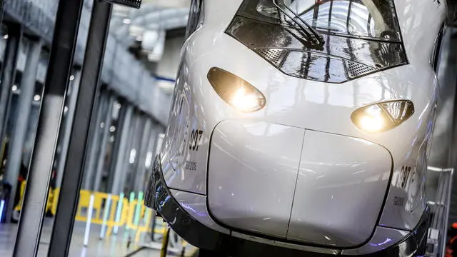 epa10903652 The new TGV M high-speed train, TGV INOUI 2025, arrives for its presentation at the Technicentre Sud Est Europeen (TSEE) facilities in Paris, France, 06 October 2023. The new TGV M is a high-speed passenger train that offers 100 extra seats and lower CO2 emissions than previous models. The new train, which will be deployed on France's railways from 2025, is the result of a collaboration between SNCF Voyageurs (the French national railway company) and Alstom. EPA/TERESA SUAREZ