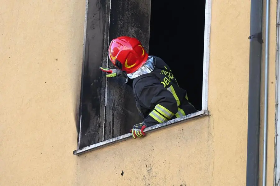 L'incendio a Castenedolo in via Matteotti