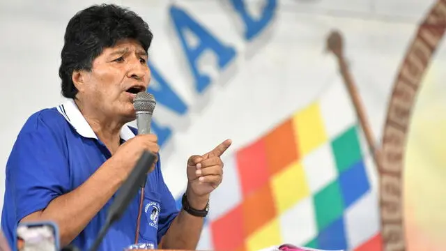 epa11734876 Bolivia's former president Evo Morales speaks in a meeting of social organizations and related authorities in Lauca N, Bolivia, 22 November 2024. Morales accused the future US president, Donald Trump, of financing a 'coup d'état' in 2019 when he was president of the United States, and of currently supporting the government of Luis Arce. EPA/JORGE ABREGO