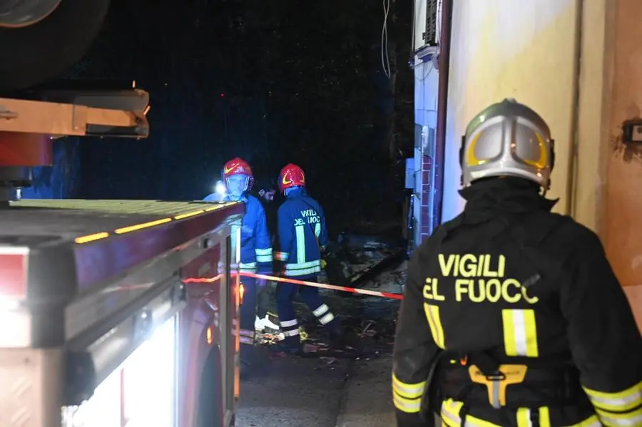 L'incendio nell'abitazione a Montichiari