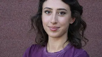 La giornalista e scrittrice italiana Cecilia Sala in una foto di repertorio, al festival di letteratura PordenoneLegge, dove ha presentato il suo reportage “L’Incendio- Reportage su una generazione tra Iran, Ucraina e Afghanistan” (Mondadori) , Pordenone 16 settembre 2023. ANSA/ANDREA MEROLA