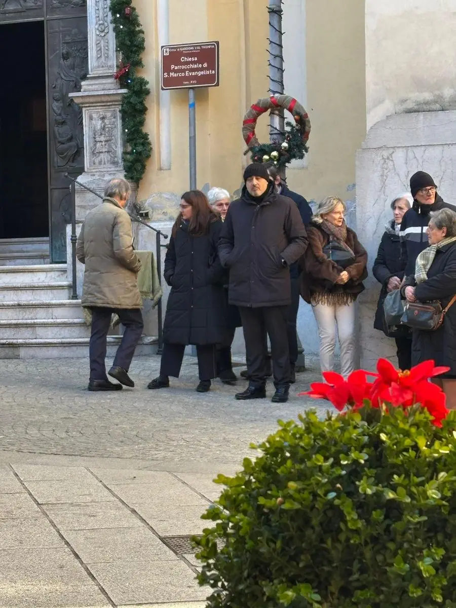 I funerali a Gardone Valtrompia della coppia uccisa dal monossido a Firenze