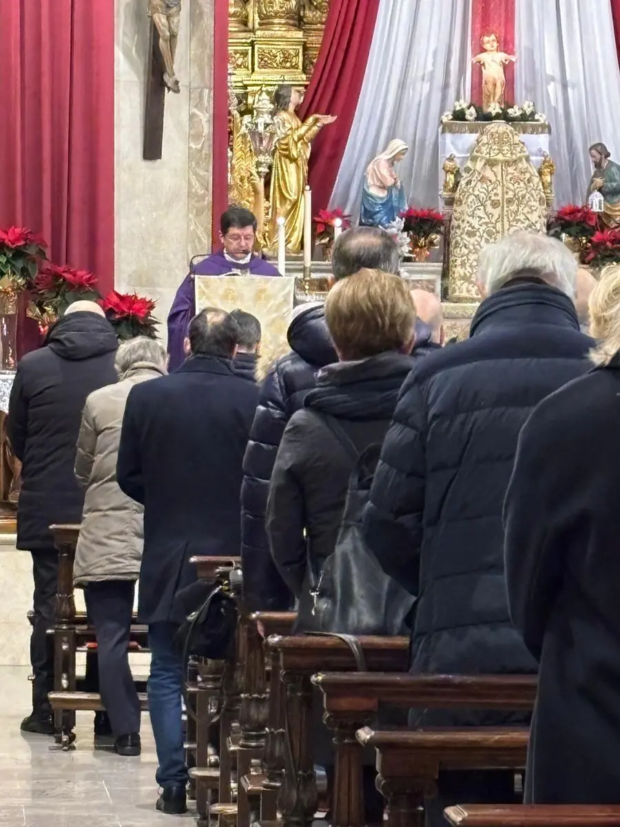 I funerali a Gardone Valtrompia della coppia uccisa dal monossido a Firenze