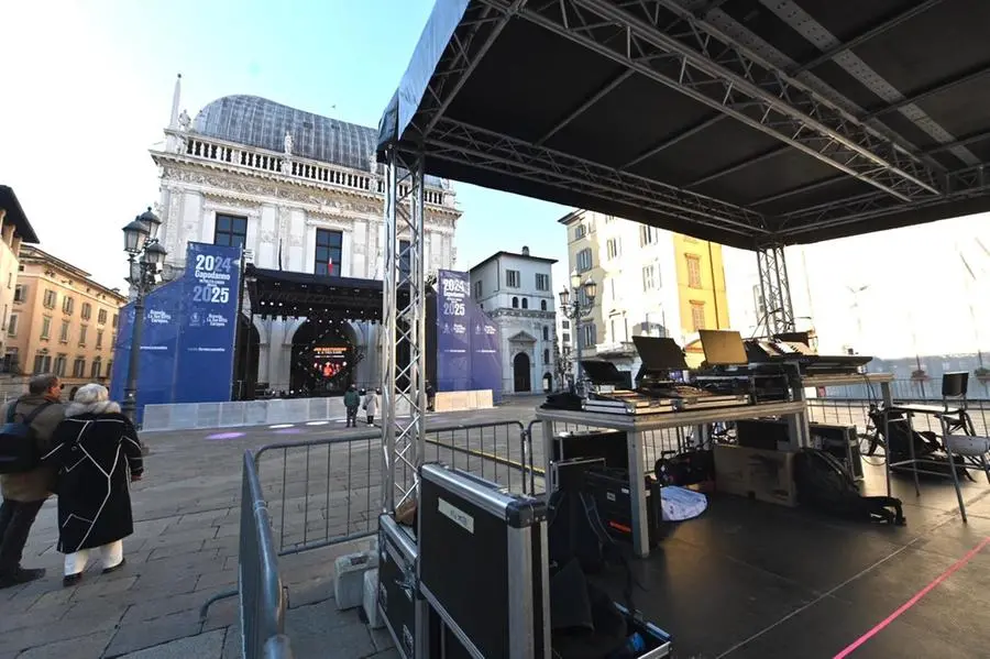 Capodanno in piazza Loggia, preparativi in corso