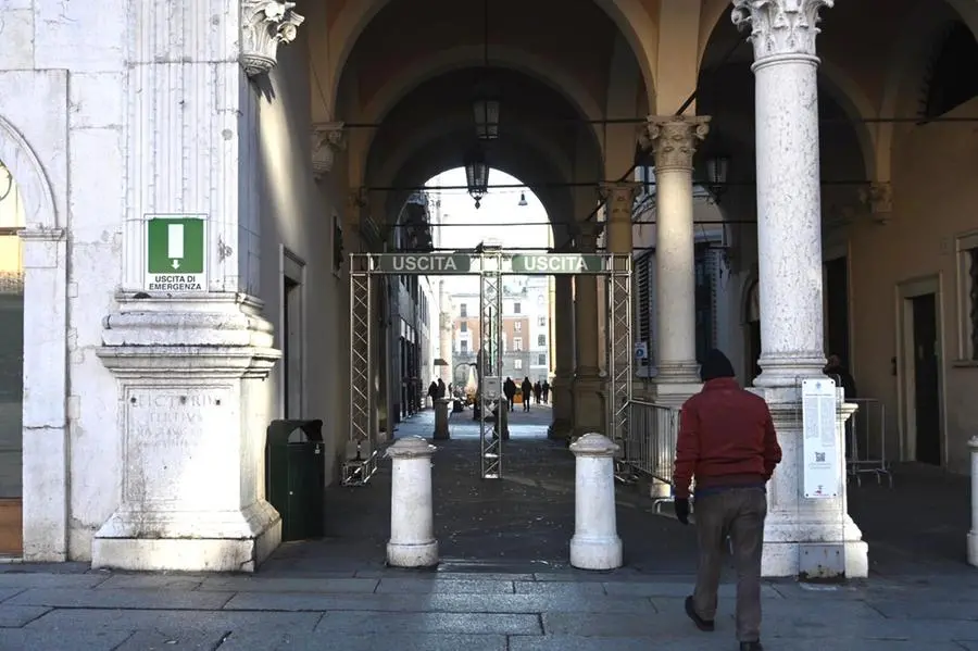 Capodanno in piazza Loggia, preparativi in corso