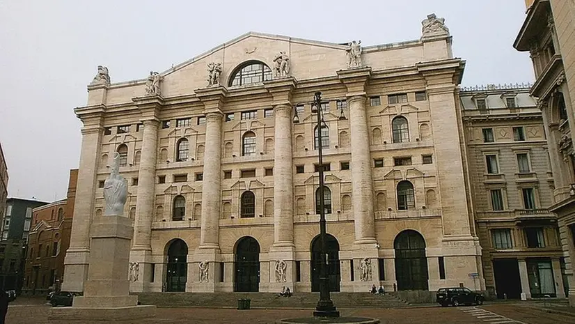 Palazzo Mezzanotte ospita la Borsa Valori di Milano - Foto Stefano Stabile da Wikimedia Commons