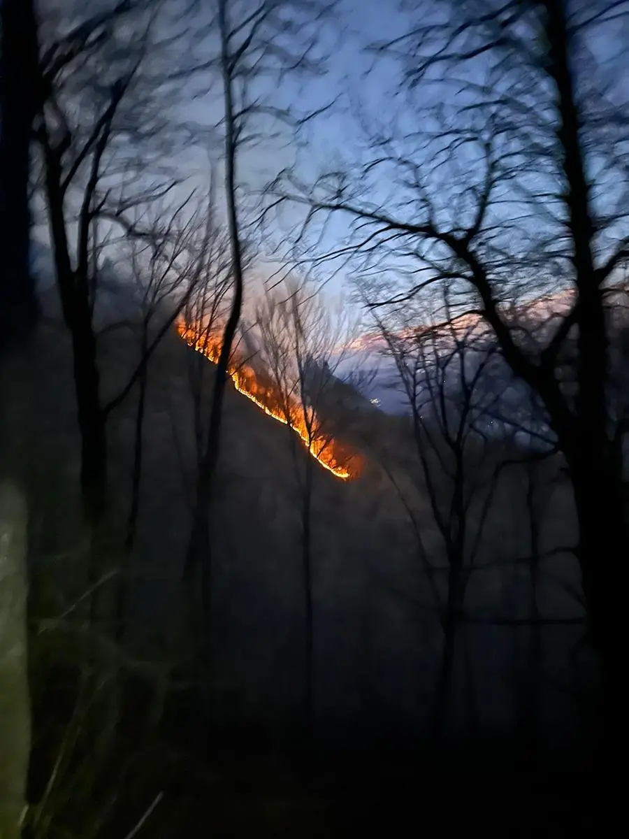 Incendio a Losine, la situazione nella serata del 31 gennaio